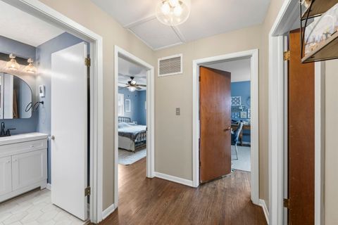 Tiny photo for 6065 Chase Avenue, Downers Grove, IL 60516 (MLS # 12619317)