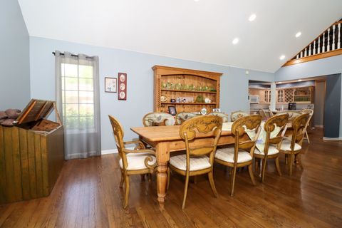 Tiny photo for 200 Navajo Trail, Buffalo Grove, IL 60089 (MLS # 12660016)