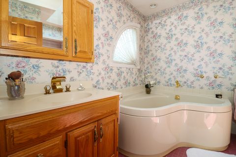 Tiny photo for 200 Navajo Trail, Buffalo Grove, IL 60089 (MLS # 12660016)