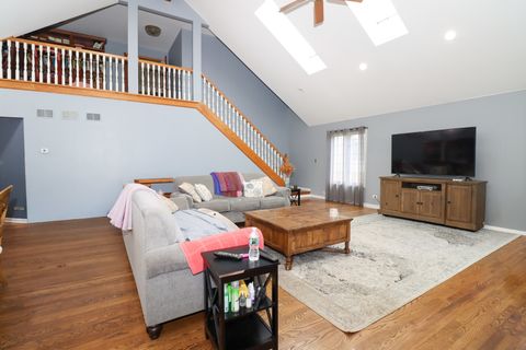 Tiny photo for 200 Navajo Trail, Buffalo Grove, IL 60089 (MLS # 12660016)