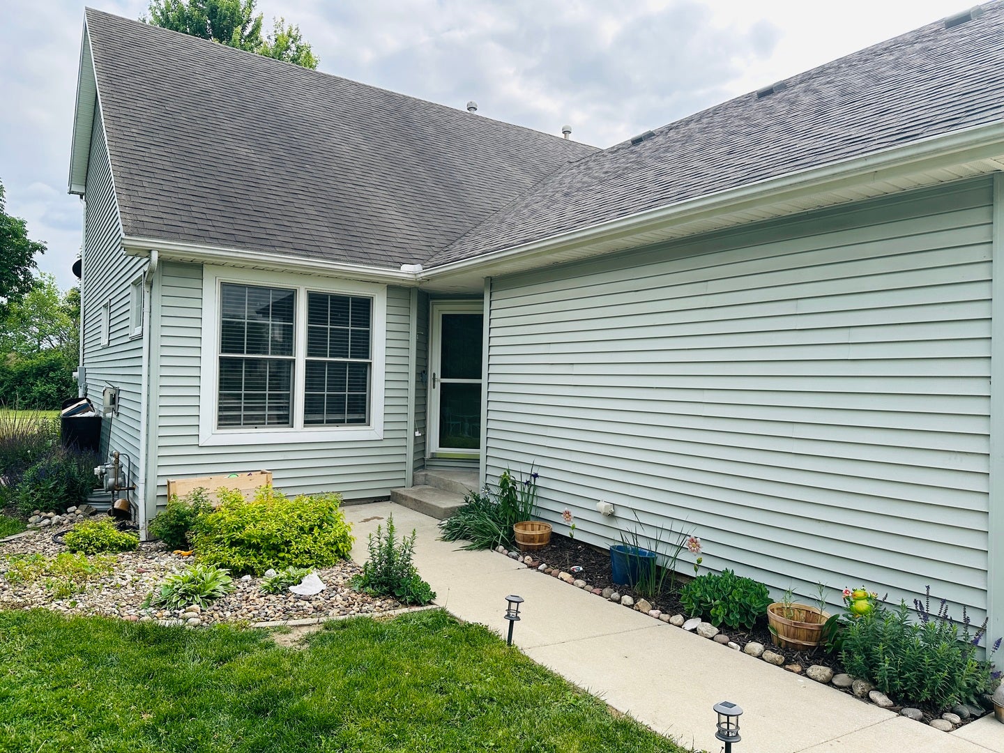 109 Labrador Lane