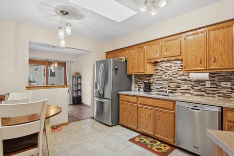 Tiny photo for 11149 Saratoga Drive, Orland Park, IL 60467 (MLS # 12517375)