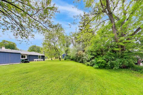 Tiny photo for 10 Rugby Road, Lake Zurich, IL 60047 (MLS # 12709607)