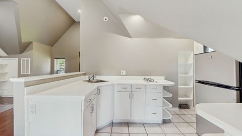 Tiny photo for 570 Hathaway Circle, Lake Forest, IL 60045 (MLS # 12407037)