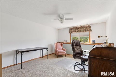 Tiny photo for 1301 W 62ND Court, Davenport, IA 52806 (MLS # QC4267017)