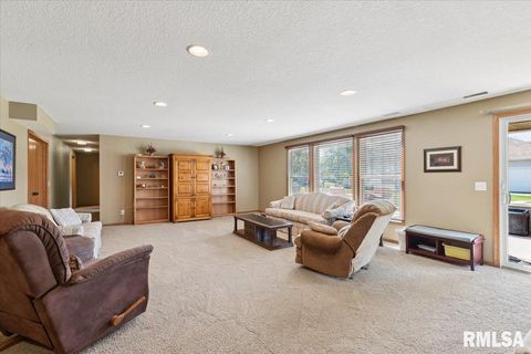 Tiny photo for 1301 W 62ND Court, Davenport, IA 52806 (MLS # QC4267017)