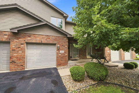 Photo of 4304 W Termunde Drive, Alsip, IL 60803 (MLS # 12739004)