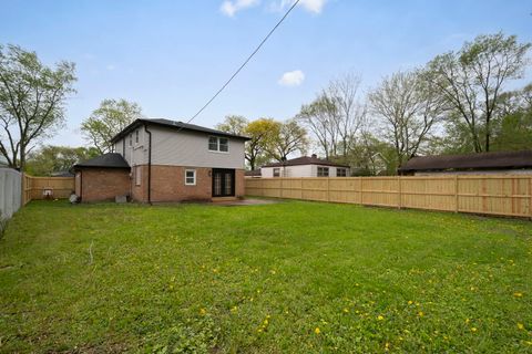 Tiny photo for 15418 Minerva Avenue, Dolton, IL 60419 (MLS # 12670184)
