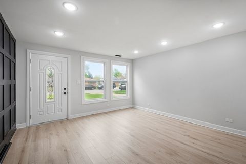 Tiny photo for 15418 Minerva Avenue, Dolton, IL 60419 (MLS # 12670184)