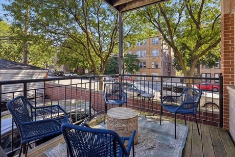 Tiny photo for 1400 W BYRON Street #2E, Chicago, IL 60613 (MLS # 12765149)