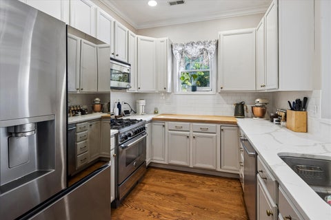Tiny photo for 1400 W BYRON Street #2E, Chicago, IL 60613 (MLS # 12765149)