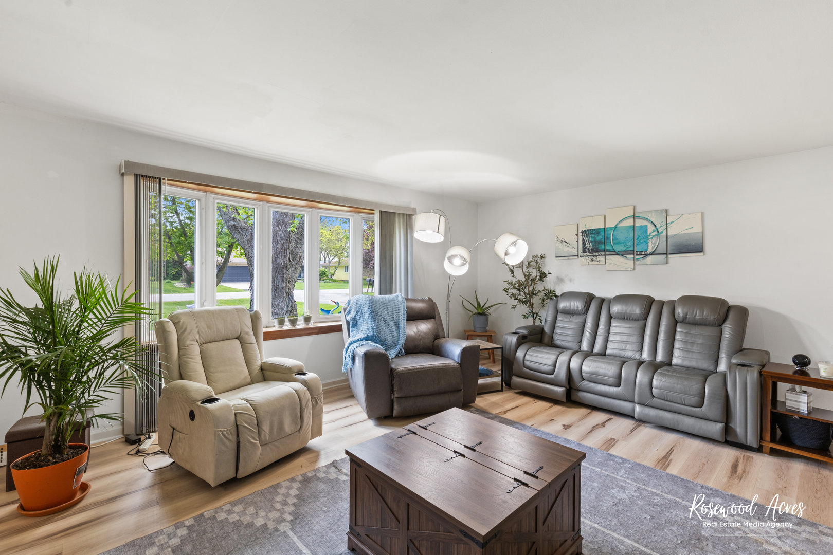 624 Shorewood Drive