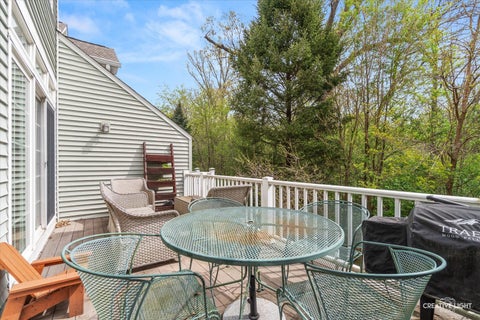 Tiny photo for 1005 Hummingbird Way, Bartlett, IL 60103 (MLS # 12658731)