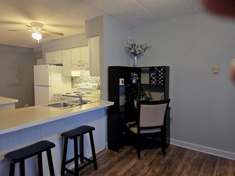 Tiny photo for 649 N Briar Hill Lane #3, Addison, IL 60101 (MLS # 12593863)