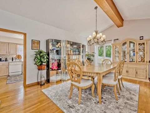 Tiny photo for 1121 N Greenfield Lane, Mount Prospect, IL 60056 (MLS # 12578886)