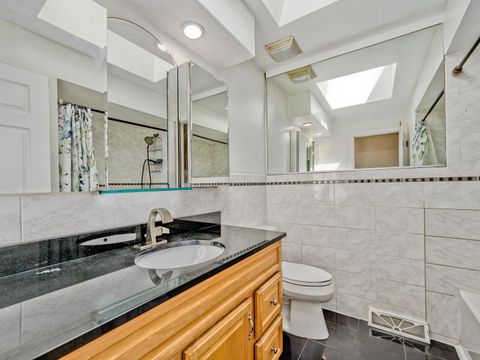 Tiny photo for 1121 N Greenfield Lane, Mount Prospect, IL 60056 (MLS # 12578886)