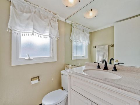 Tiny photo for 1121 N Greenfield Lane, Mount Prospect, IL 60056 (MLS # 12578886)