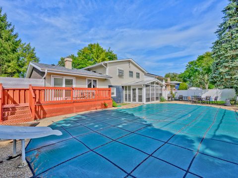 Tiny photo for 1121 N Greenfield Lane, Mount Prospect, IL 60056 (MLS # 12578886)