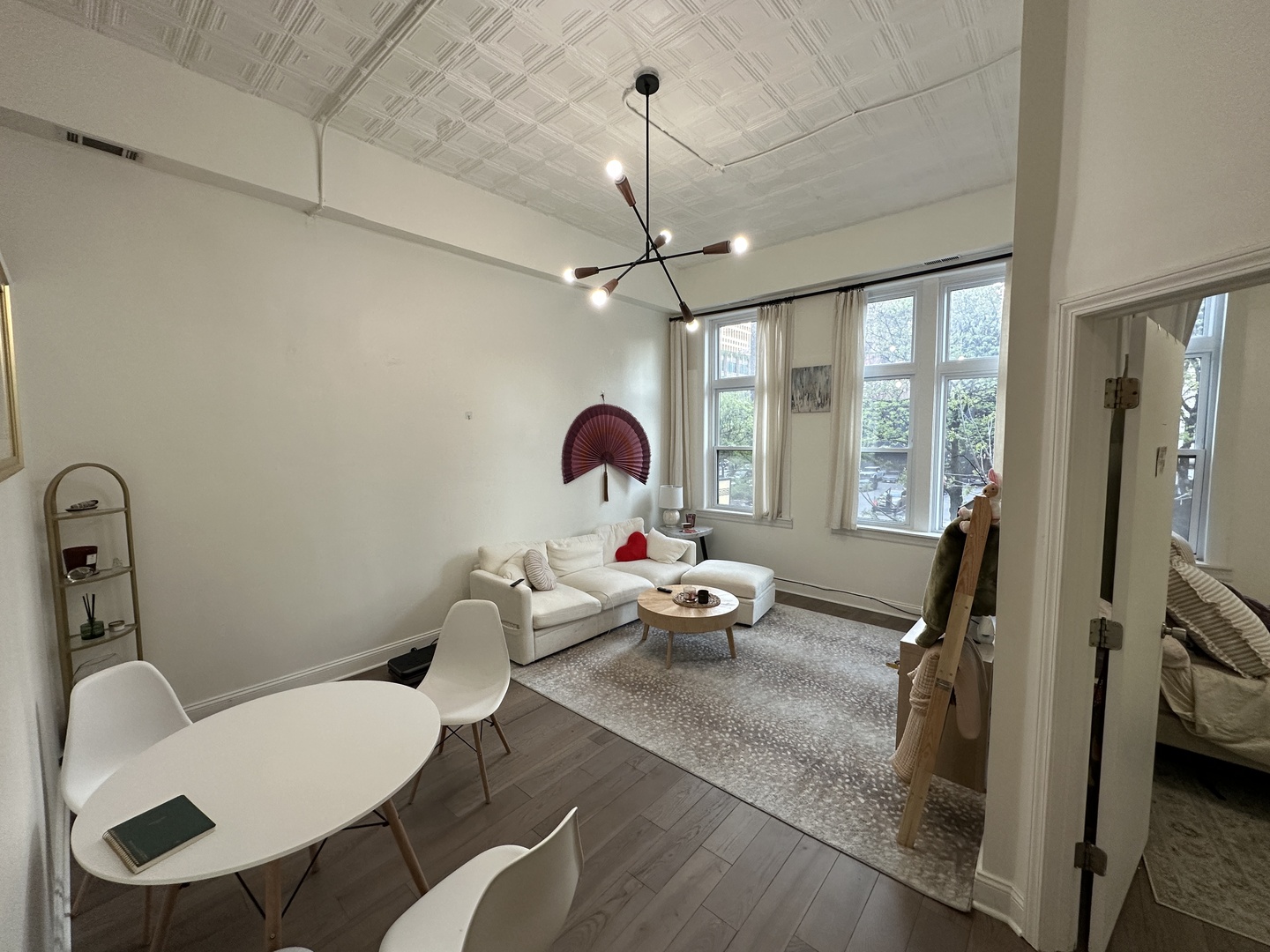 441 N La Salle Drive 2