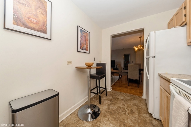 200 N Dearborn Street 3008