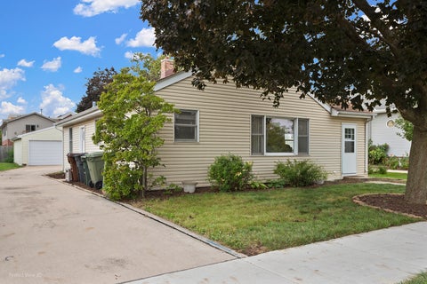 Tiny photo for 17216 67th Court, Tinley Park, IL 60477 (MLS # 12764002)