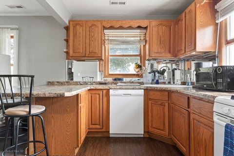 Tiny photo for 17216 67th Court, Tinley Park, IL 60477 (MLS # 12764002)