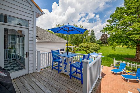 Tiny photo for 1 Calais Court, Oakwood Hills, IL 60013 (MLS # 12446022)