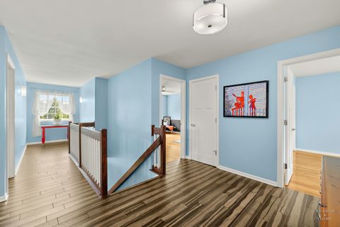 Tiny photo for 1 Calais Court, Oakwood Hills, IL 60013 (MLS # 12446022)
