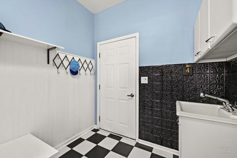 Tiny photo for 1 Calais Court, Oakwood Hills, IL 60013 (MLS # 12446022)