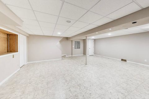 Tiny photo for 640 Wilbur Court, Gurnee, IL 60031 (MLS # 12491848)