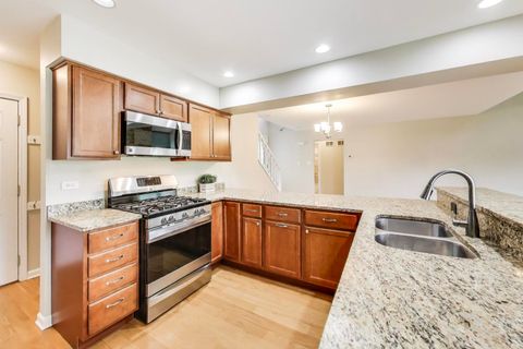 Tiny photo for 640 Wilbur Court, Gurnee, IL 60031 (MLS # 12491848)