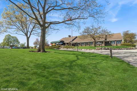 Tiny photo for 640 Wilbur Court, Gurnee, IL 60031 (MLS # 12491848)