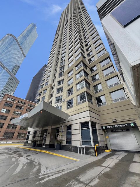 440 N Wabash Avenue 4710 Chicago IL 60611
