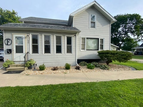 Photo of 607 5th Street, Mendota, IL 61342 (MLS # 12743049)
