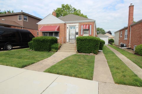 Tiny photo for 5615 S Nordica Avenue, Chicago, IL 60638 (MLS # 12687667)