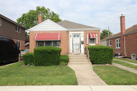 Photo of 5615 S Nordica Avenue, Chicago, IL 60638 (MLS # 12687667)