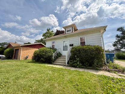 14613 Avers Ave – Investment Home