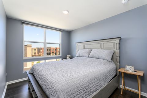 Tiny photo for 1210 Lakepointe Drive, Schaumburg, IL 60173 (MLS # 12618149)