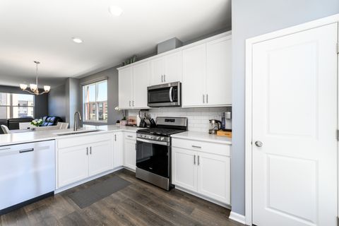 Tiny photo for 1210 Lakepointe Drive, Schaumburg, IL 60173 (MLS # 12618149)