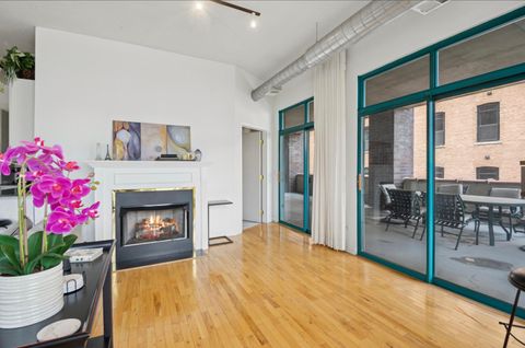 Tiny photo for 910 W Madison Street #408, Chicago, IL 60607 (MLS # 12513288)