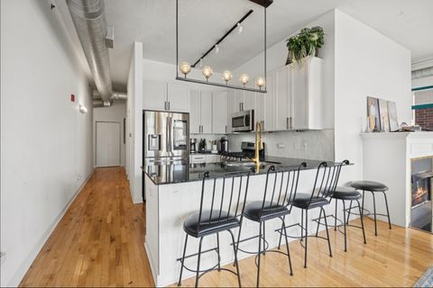 Tiny photo for 910 W Madison Street #408, Chicago, IL 60607 (MLS # 12513288)