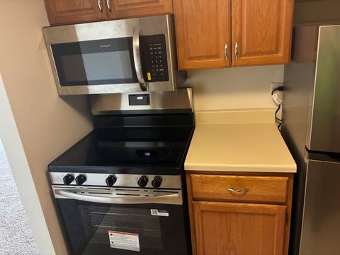 Tiny photo for 1 Renaissance Place #615, Palatine, IL 60067 (MLS # 12500878)