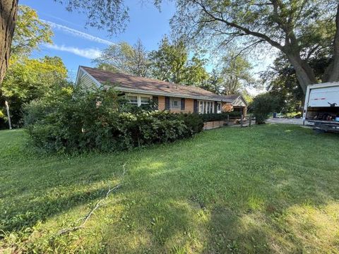 Photo of 1S777 Westview Avenue, Lombard, IL 60148 (MLS # 12480154)