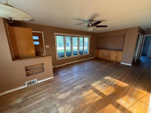 Tiny photo for 1S777 Westview Avenue, Lombard, IL 60148 (MLS # 12480154)