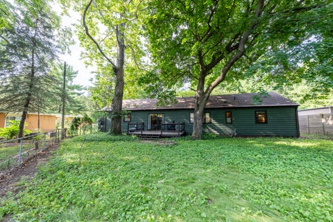 Tiny photo for 103 W Mumford Drive, Urbana, IL 61801 (MLS # 12711691)