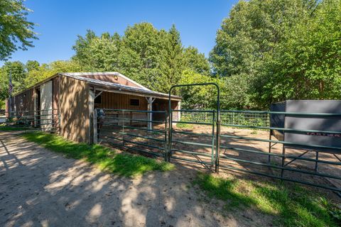 Tiny photo for 15023 E McNeal Road, Monroe Center, IL 61052 (MLS # 12486374)