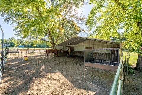 Tiny photo for 15023 E McNeal Road, Monroe Center, IL 61052 (MLS # 12486374)