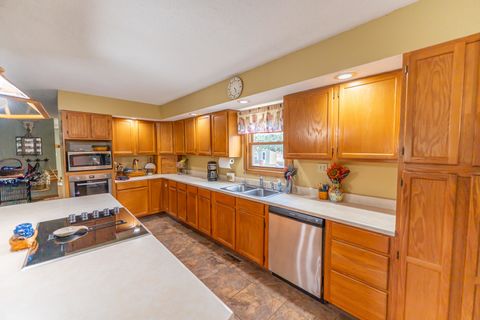 Tiny photo for 15023 E McNeal Road, Monroe Center, IL 61052 (MLS # 12486374)