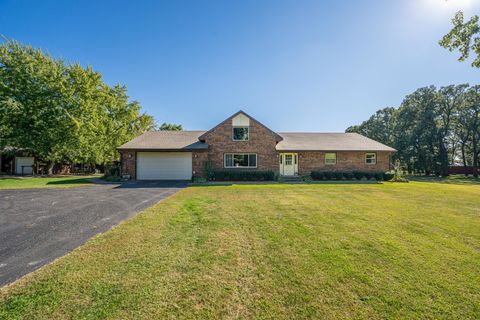 Tiny photo for 15023 E McNeal Road, Monroe Center, IL 61052 (MLS # 12486374)