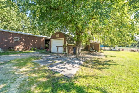 Tiny photo for 15023 E McNeal Road, Monroe Center, IL 61052 (MLS # 12486374)